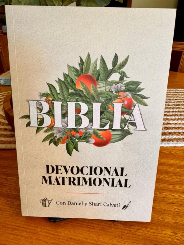 Biblia Devocional Matrimonial - NBV - Imagen 2