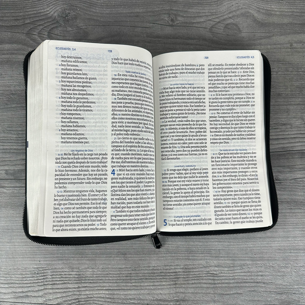 Biblia TLA Negro Cierre Letra Grande 11 puntos Canto Plateado - Vive la Palabra - Imagen 8