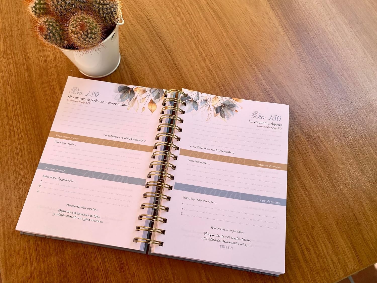Diario para la mujer conforme al corazón de Dios - Edición pétalos - Imagen 3
