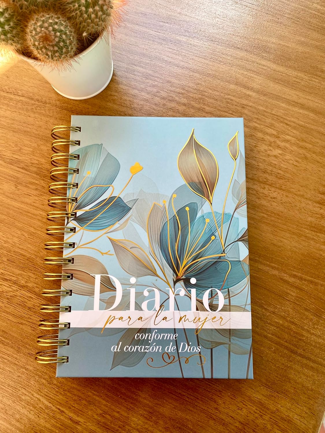 Diario para la mujer conforme al corazón de Dios - Edición pétalos - Imagen 2