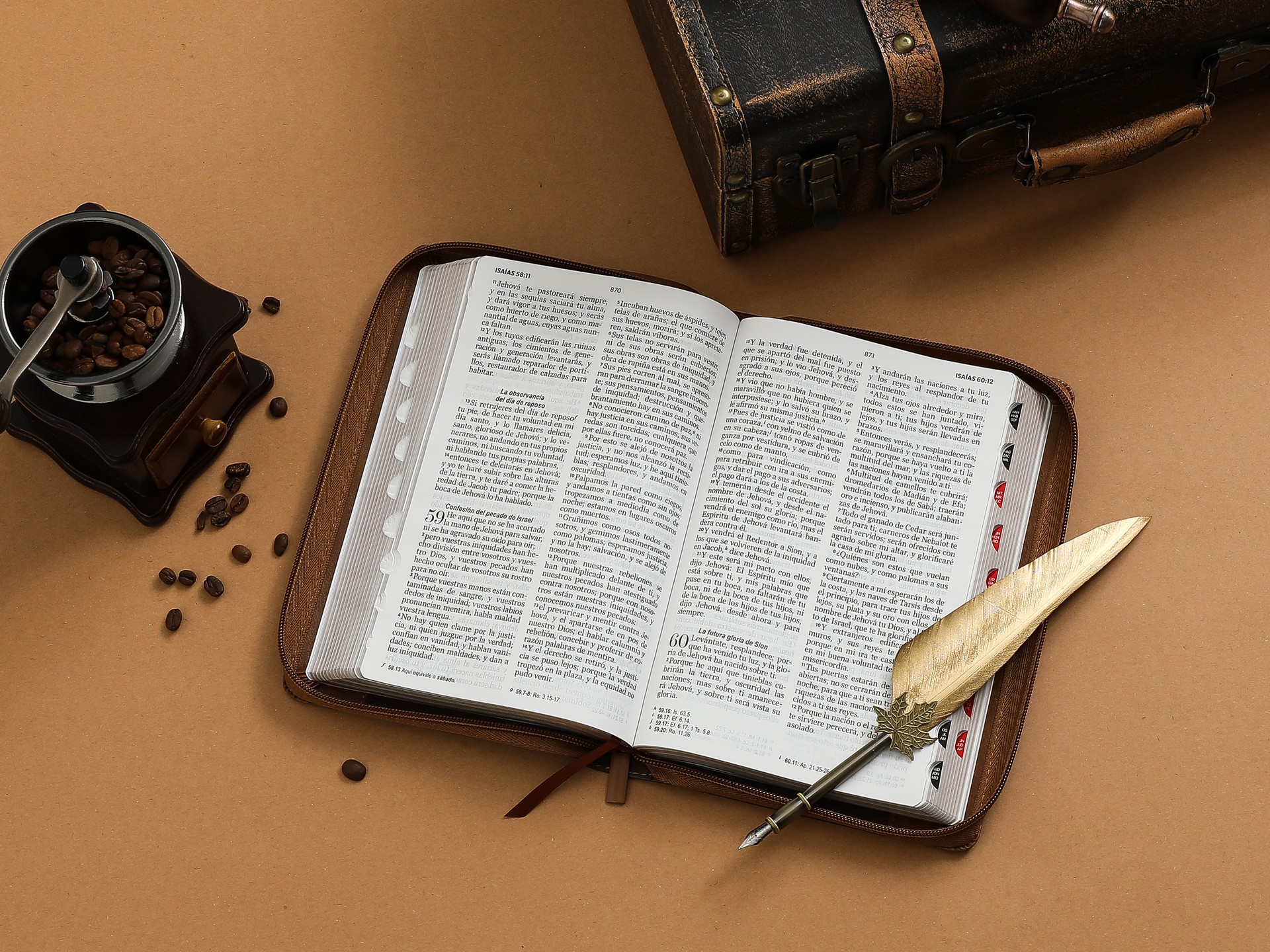 Biblia RVR60 Tamaño Manual letra grande 12 puntos i/piel Café/café/café Águila cierre/índice - Imagen 4