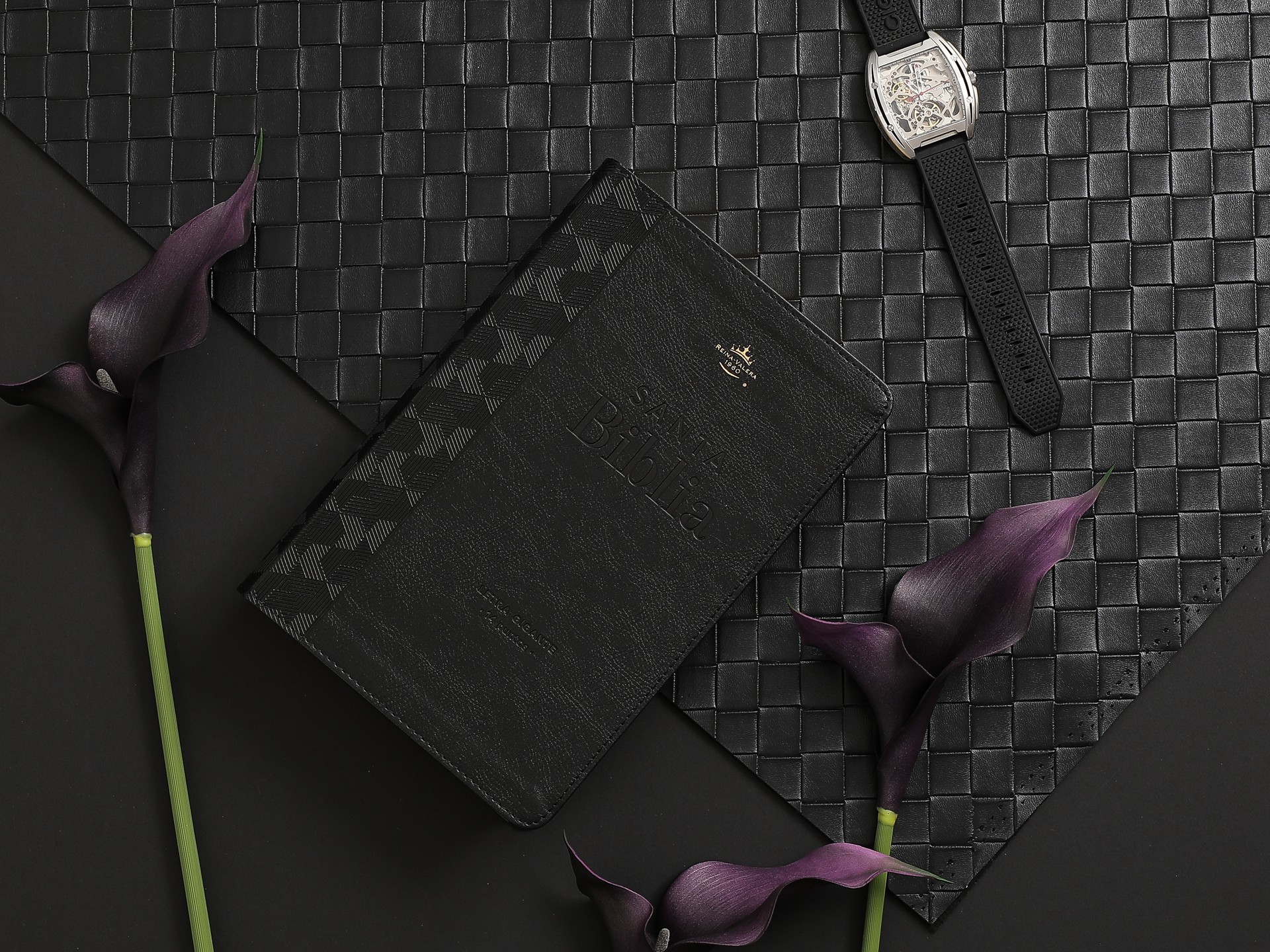 Biblia RVR60 Tamaño manual Letra Gigante i/piel Negro - Imagen 2