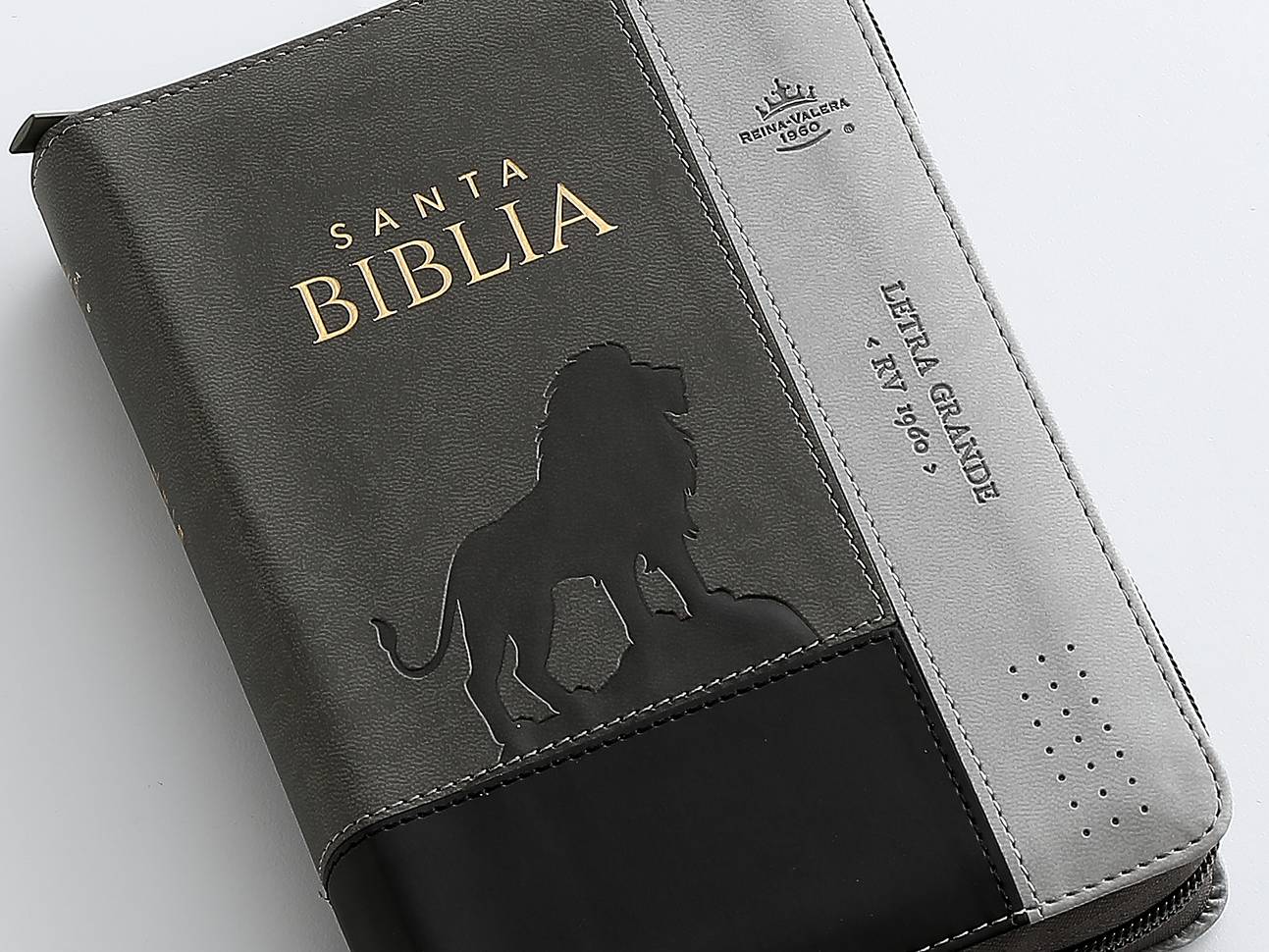 Biblia RVR60 Tamaño compacto Letra Grande 12 puntos i/piel tricolor gris/gris/gris León con cierre y con índice - Imagen 2