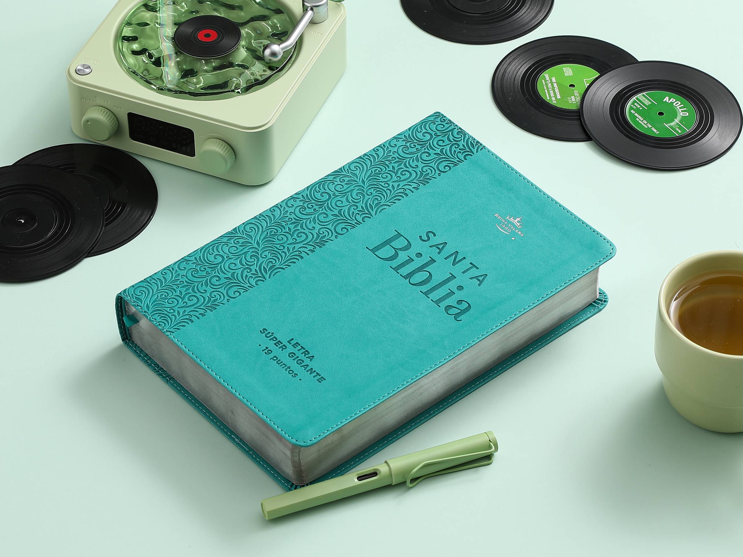 Biblia RVR60 Letra Súper Gigante 19 puntos i/piel Turquesa Floral - Imagen 3