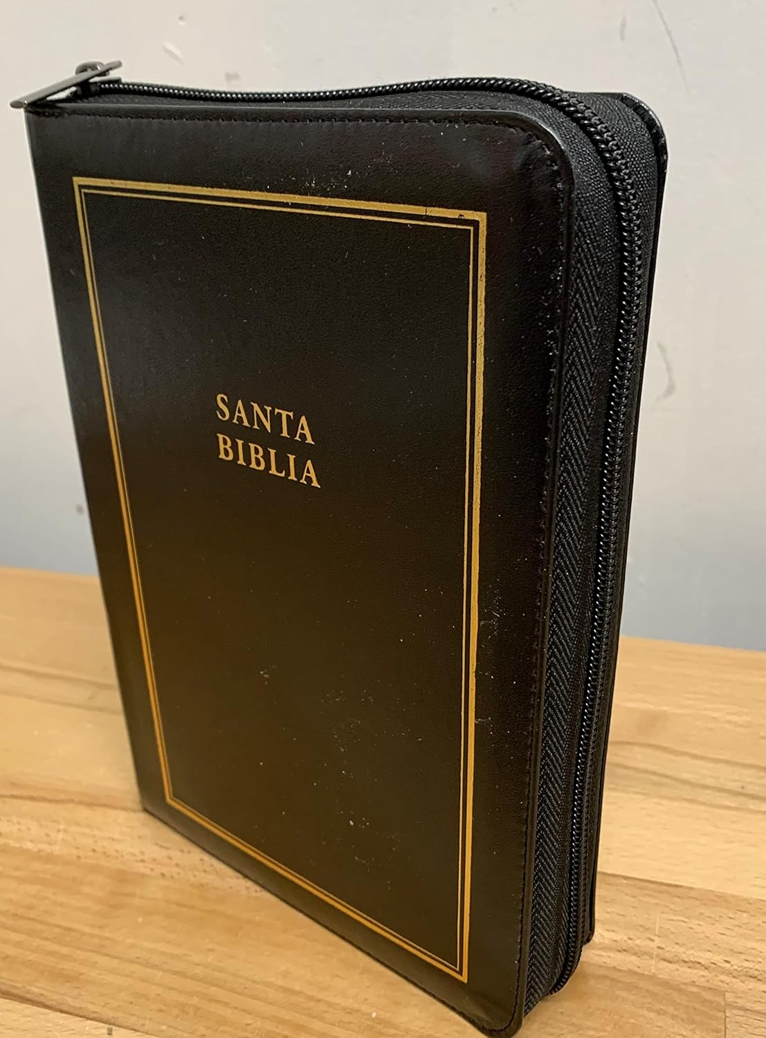Biblia RVR60 Manual Letra Gigante Semil Piel Negro Indice Cierre - Imagen 3