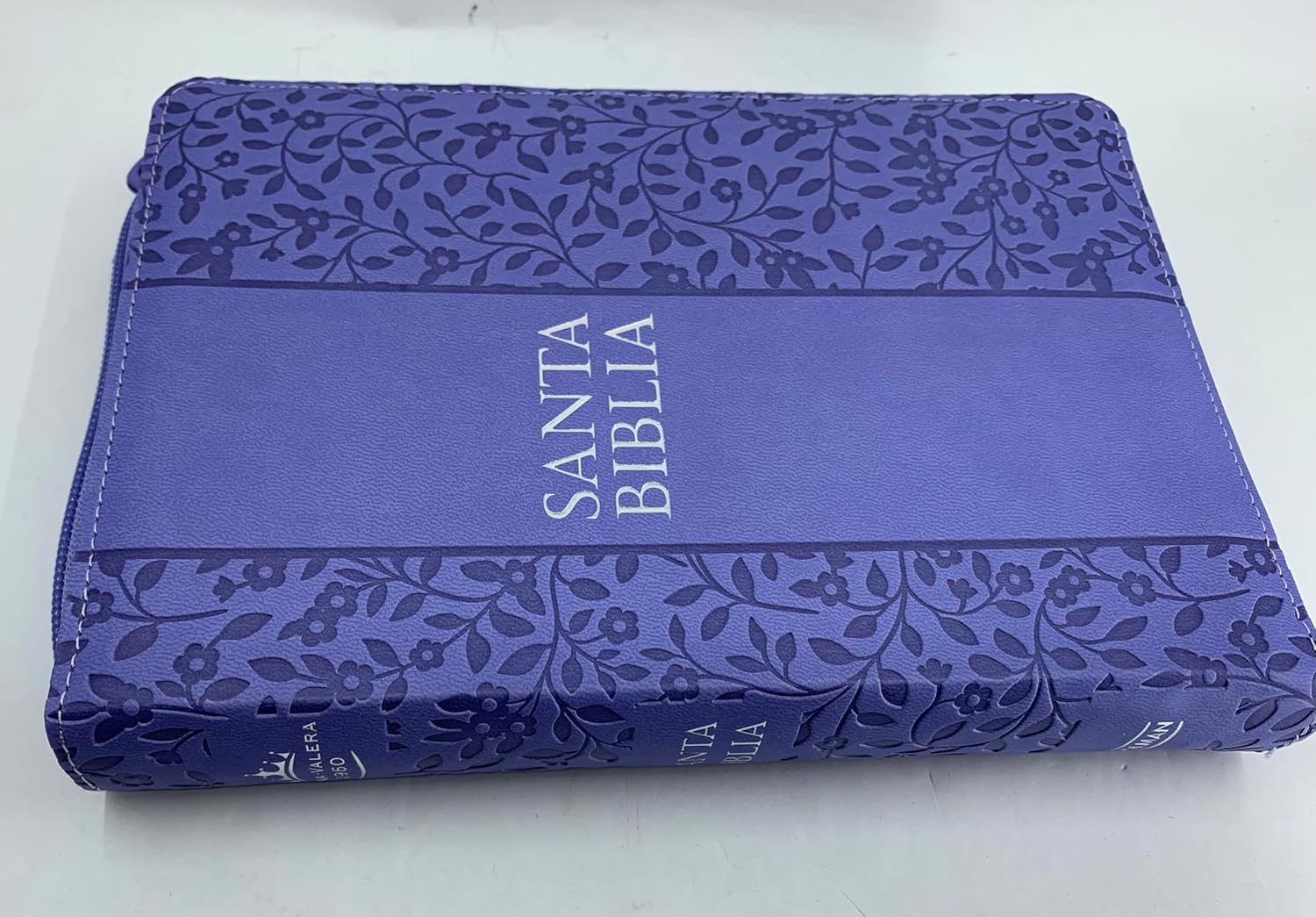 Biblia RVR60 Manual Letra Grande Semil Piel /Lavanda Indice Cierre - Imagen 2