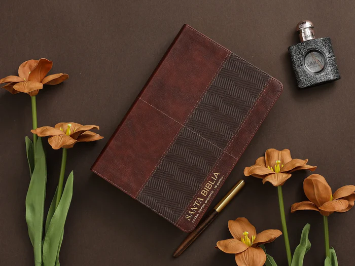 Biblia RVR60 Letra Super Gigante 19 puntos Café Efeso - Imagen 2