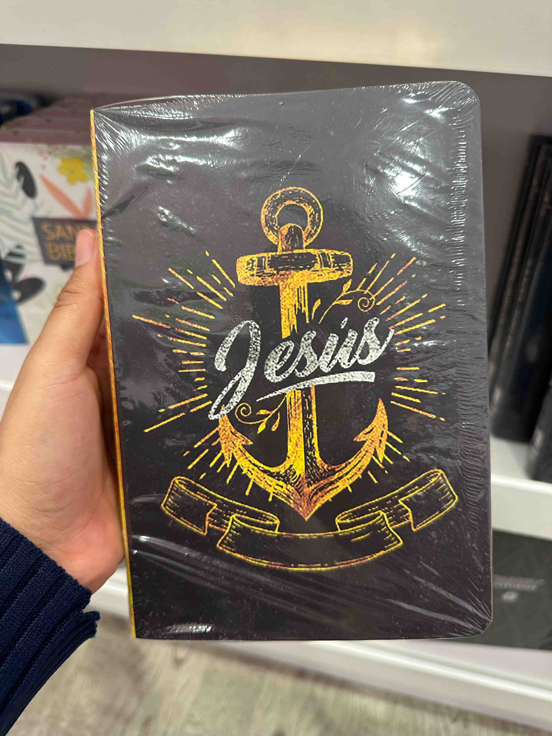 Biblia RVR 1960 Tamaño Manual Letra Grande Negro Ancla - Imagen 5