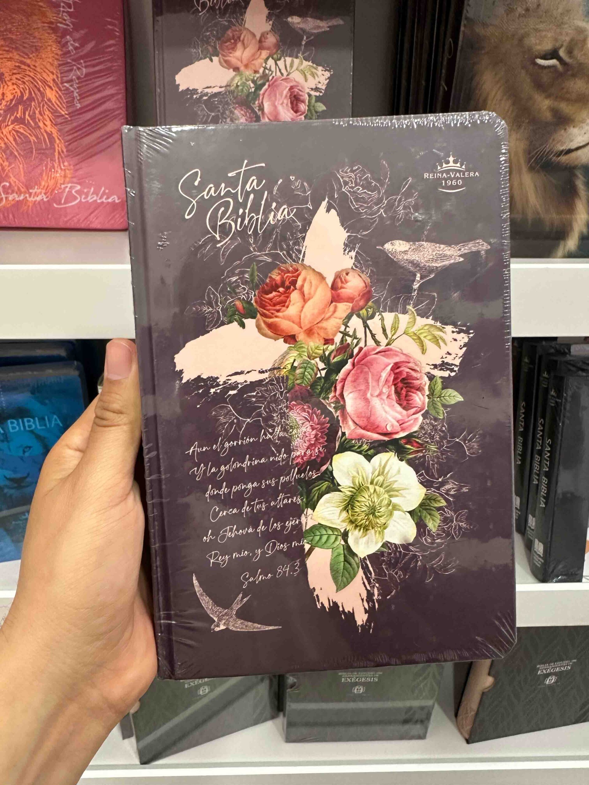 Biblia Reina Valera 1960 Mediana Letra Grande Tapa Dura Rosas - Imagen 5