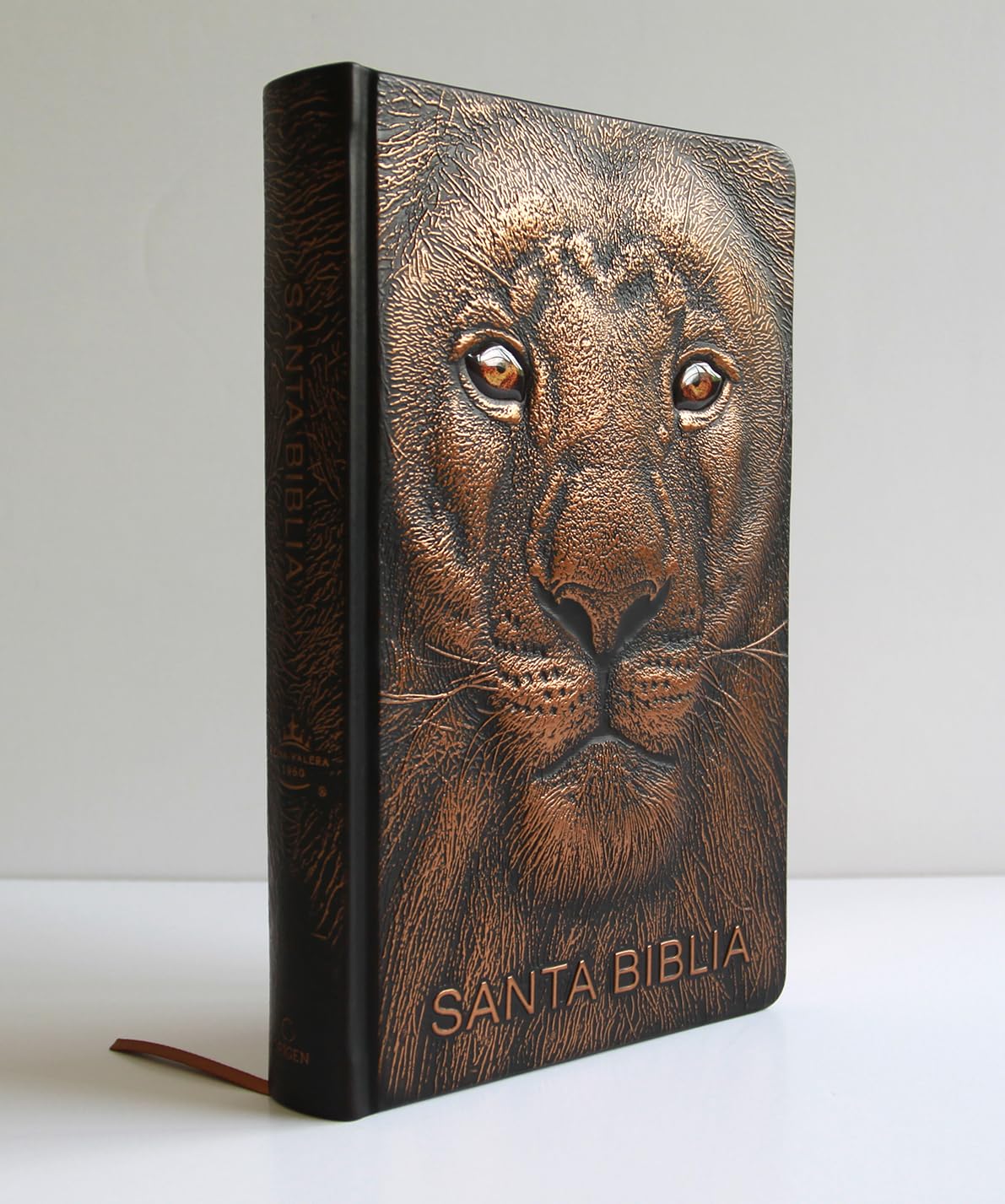 Biblia RVR 1960 Letra grande Edición León de Judá en Bronce 3D - Imagen 3