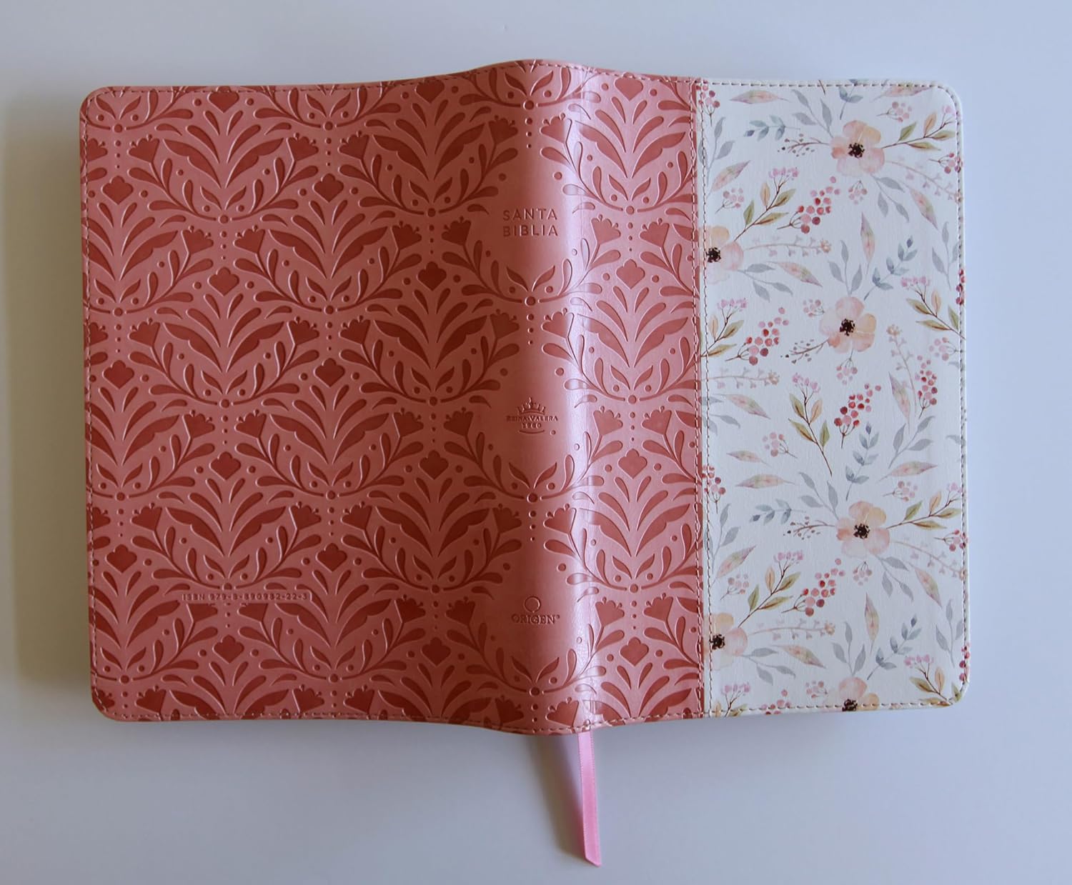 Biblia RVR60 Rosada Flores Letra Gigante Imitacion Piel Canto Pintado - Imagen 2