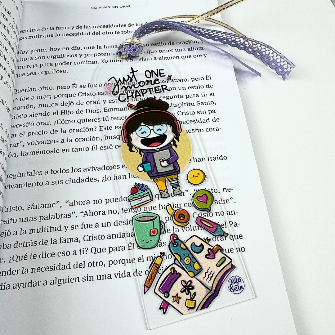Separador de libros acrílico – Just one more chapter 💜📖 - Imagen 4