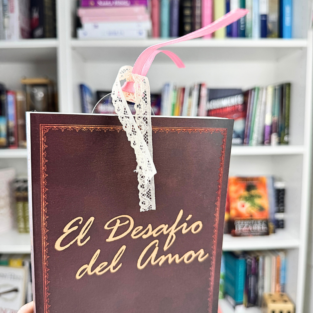 Separador de libros acrílico – Un día a la vez 🌸📖 - Imagen 6