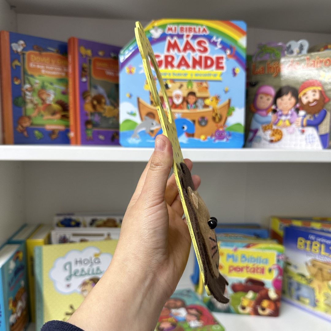 Cuelga Puerta Infantil León – Detalle decorativo - Imagen 3