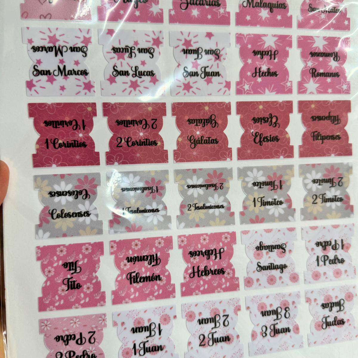 Rosado Flores – Indice para Biblia Adhesivo / Tabs para Biblias / STICKERS / Hefziba - Imagen 2