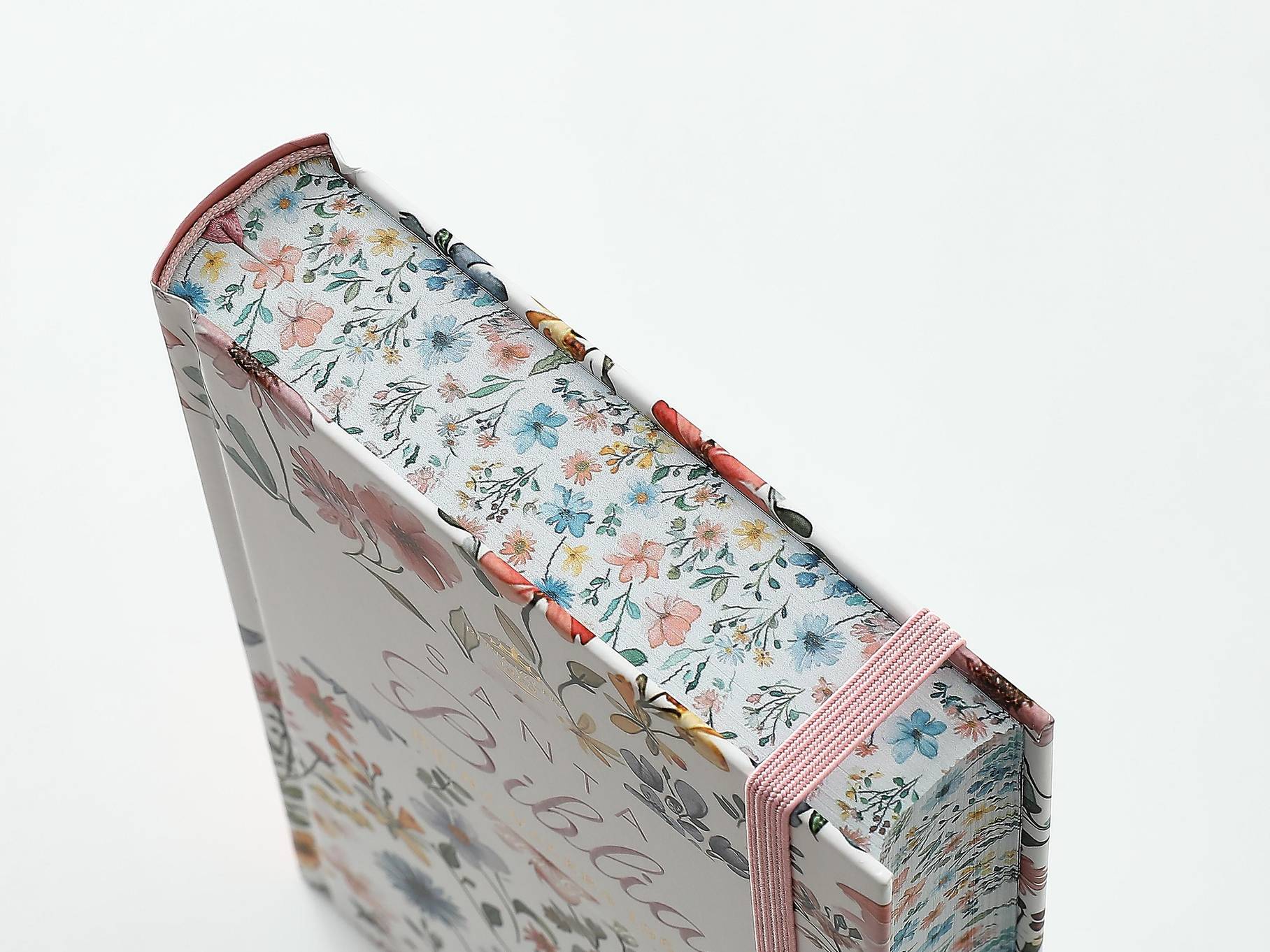 Biblia RVR60 Tamaño manual Letra Grande 12 puntos Tapa dura con elástico Primavera Blanca - Imagen 4