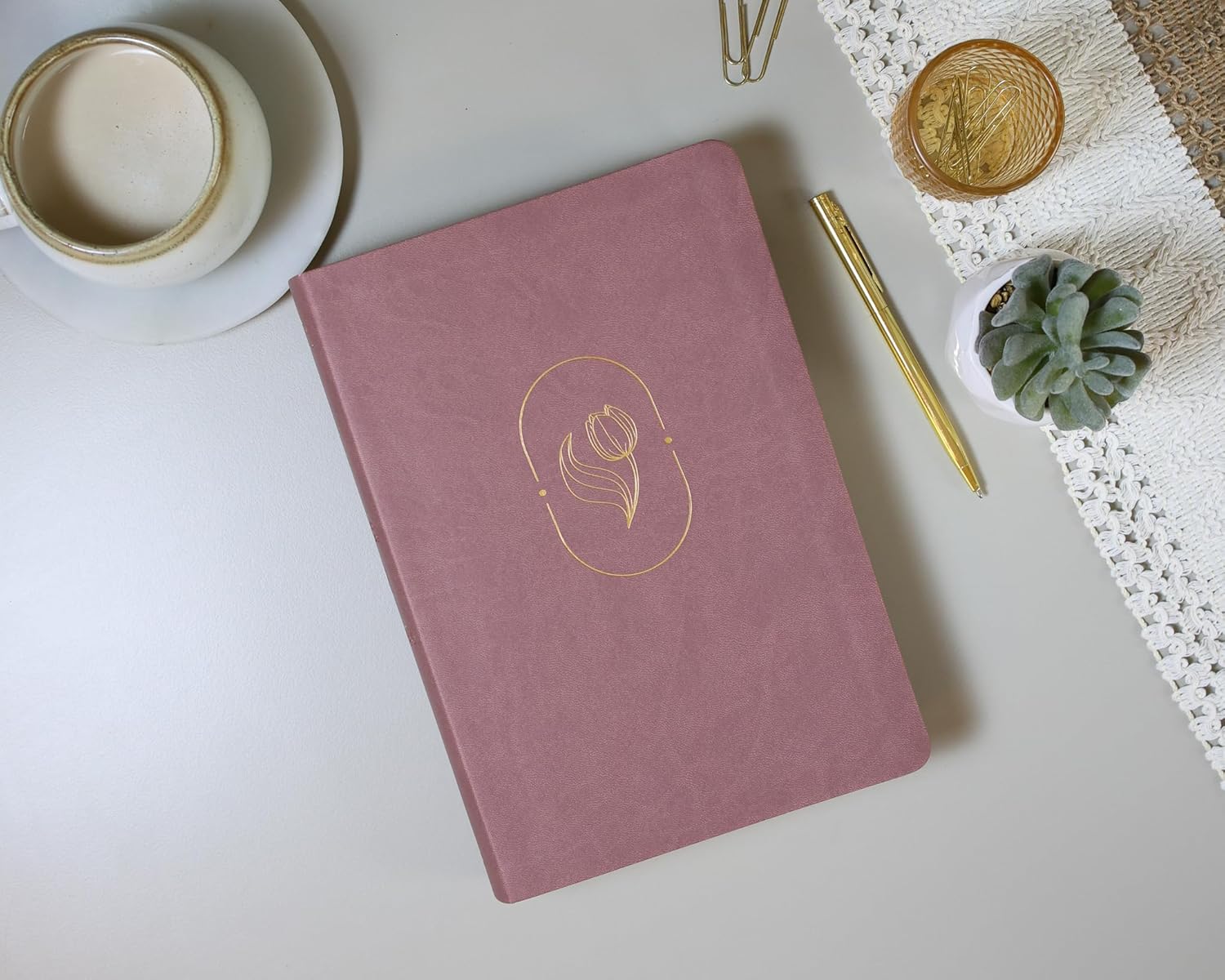 Biblia de Promesas RVR 1960 Devocional Virtuosa Letra Gigante Piel especial Rosa - Imagen 2