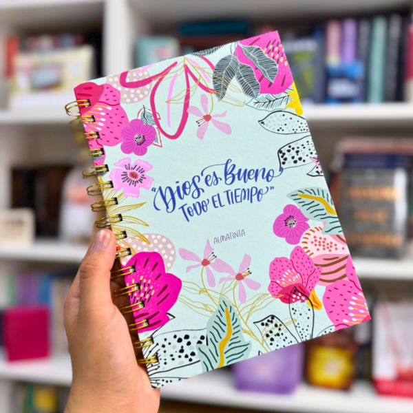 Dios es bueno en todo tiempo - 🌸 Cuaderno Mediano de Rayas (100 hojas) - Almatinta