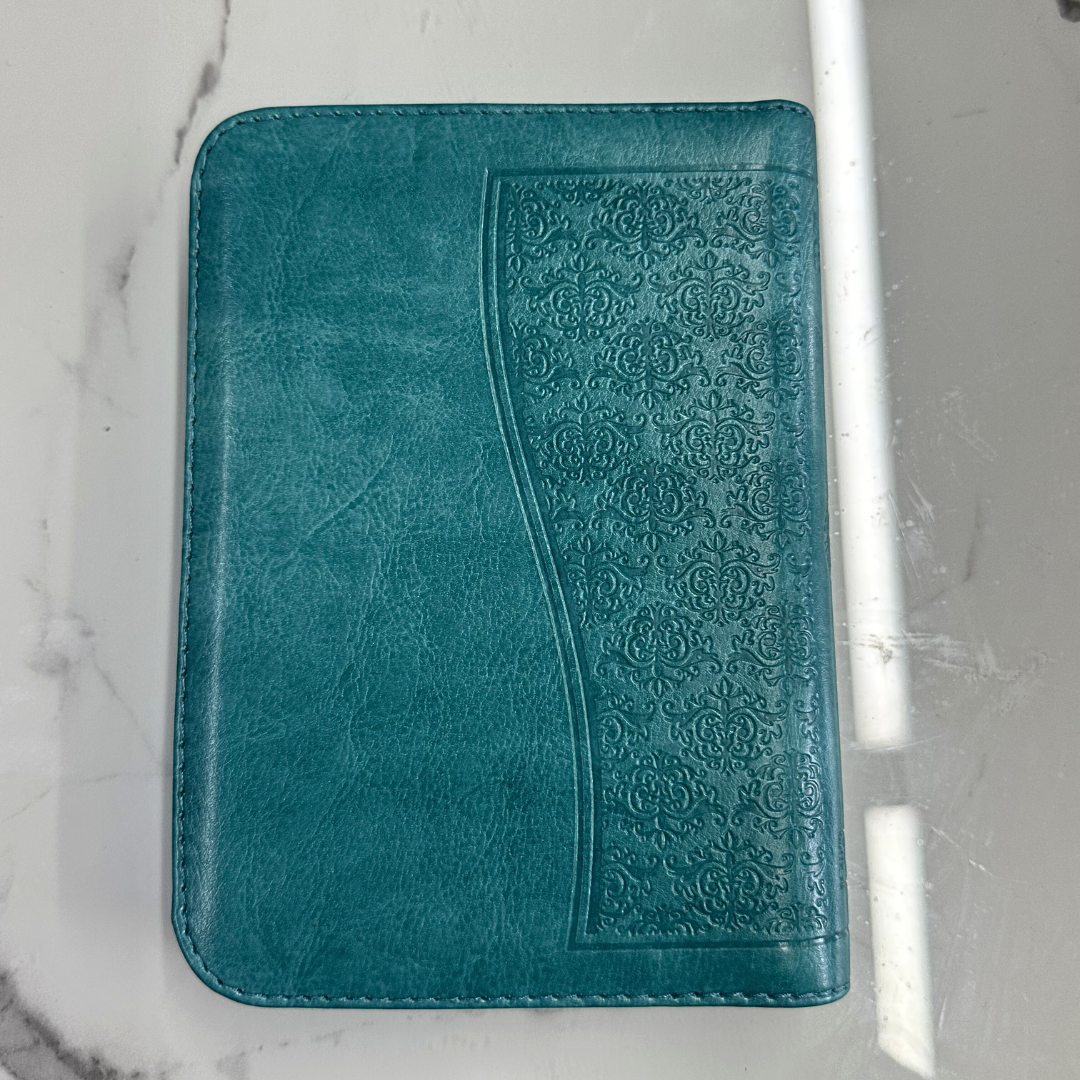 Biblia Traducción en Lenguaje Actual (TLA) Mediana Azul cierre - Imagen 11