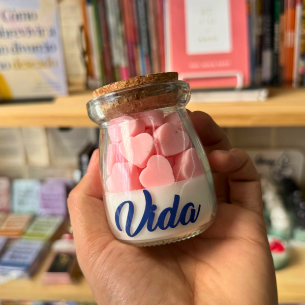 💖 Vela en Frasco con Corazones – “Vida”
