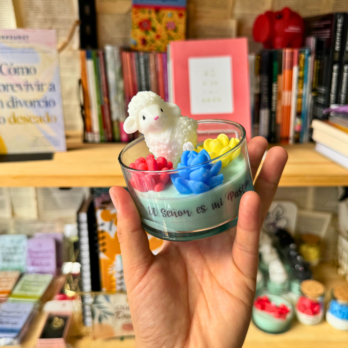 🐑 Vela Decorativa Ovejita con Suculentas 🪷 – “El Señor es mi Pastor” - Imagen 3