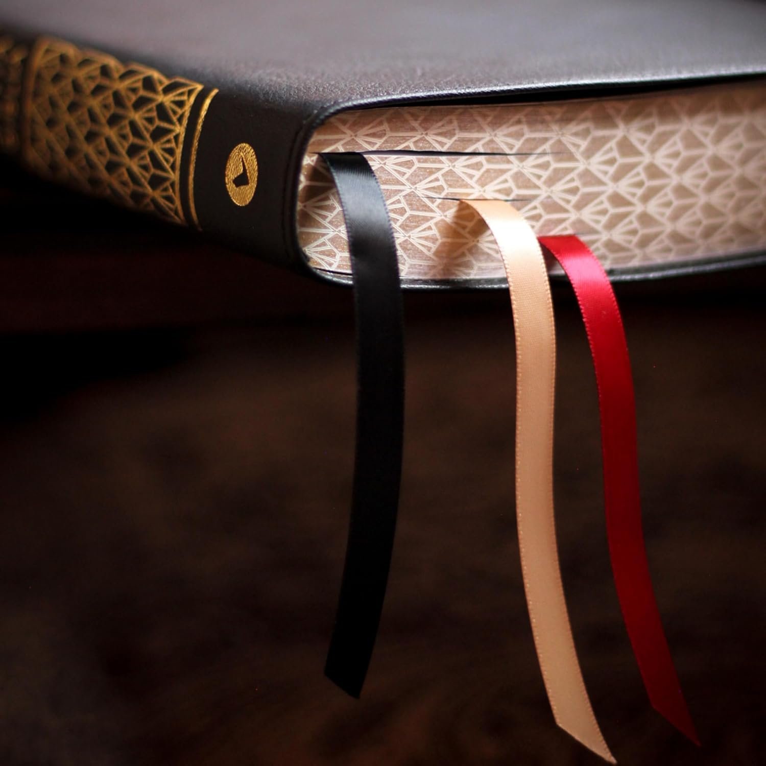 Biblia para la lectura pública NBLA Versificada Letra gigante Piel de cabra Negro: Para quienes se deleitan en compartir Su Palabra - Imagen 9