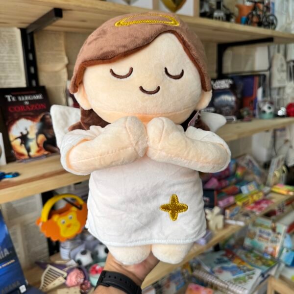 Angelito Orando - Peluche