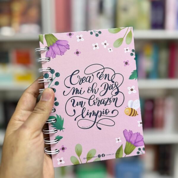 Libreta Mediana “Crea en mí un Corazón Limpio” – Rosa – A solas con Jesús
