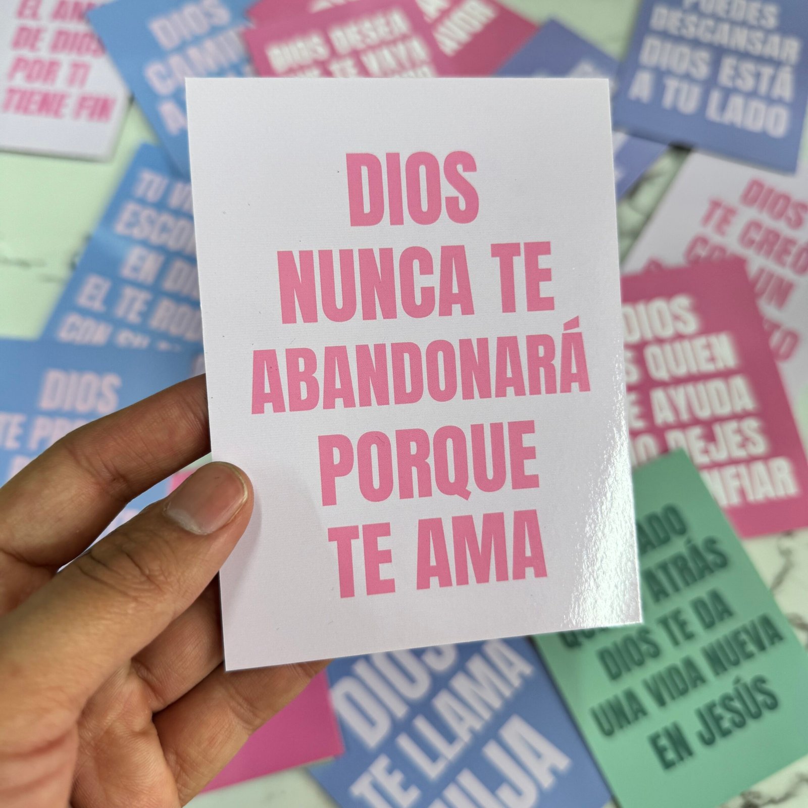 Caja de 37 Promesas “Dios Te Ama” - Corazón de Hija - Imagen 6