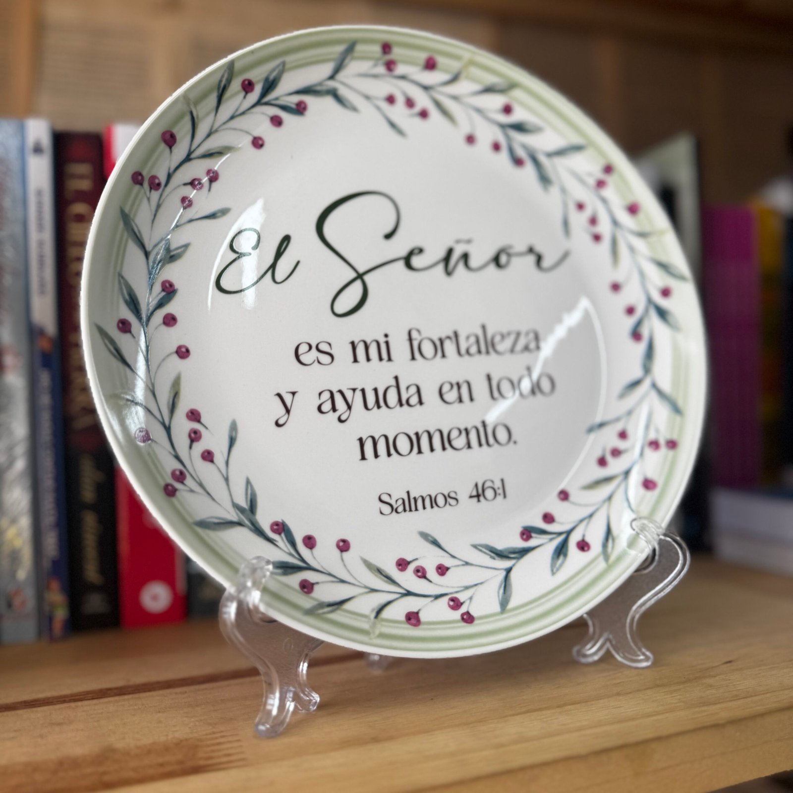 El Señor es Mi Fortaleza y Ayuda | Salmos 46:1 - Plato Decorativo Cristiano de Cerámica - Imagen 3